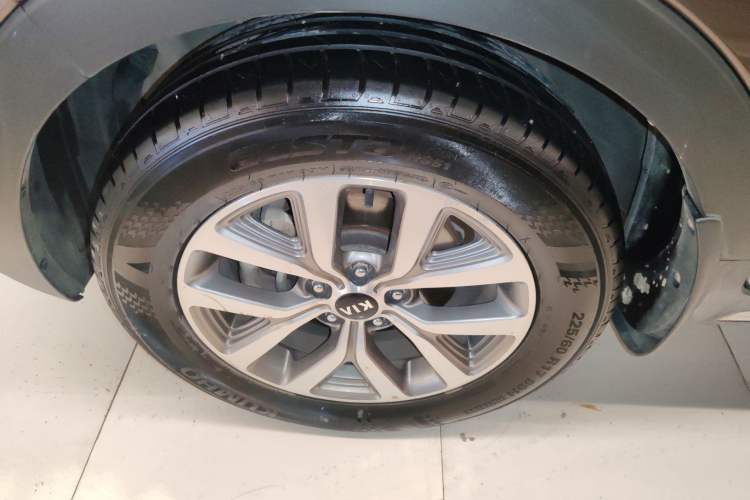 Used Kia Sportage R 2015 2.0L Automatic Two-Wheel Drive GLS Exterior 4