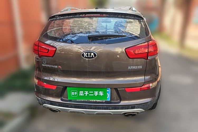 Used Kia Sportage R 2015 2.0L Automatic Two-Wheel Drive DLX Model Exterior 4