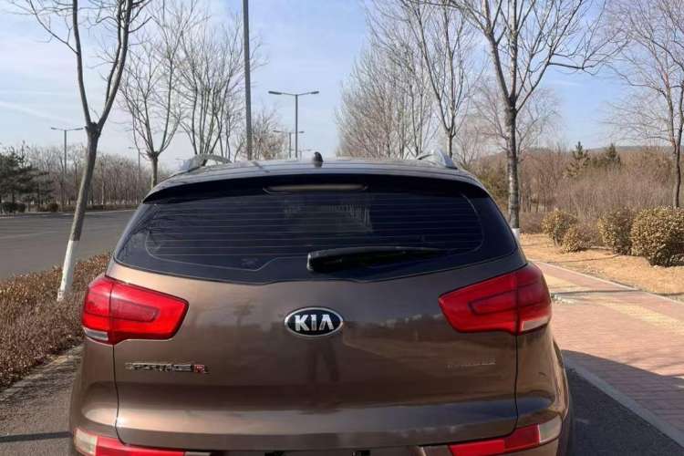 Used Kia Sportage R 2015 2.0L Automatic Two-Wheel Drive GL Exterior 4
