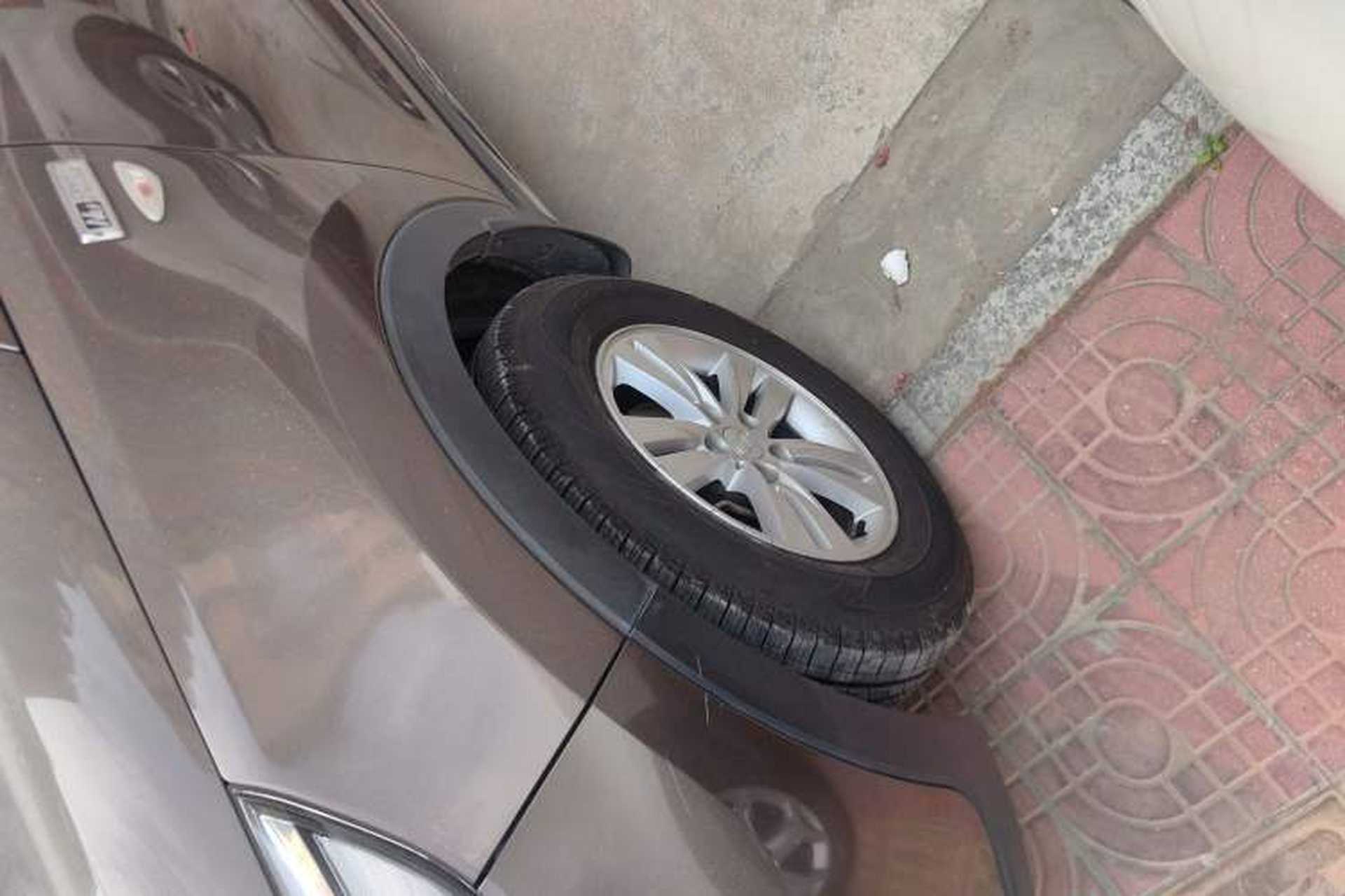 Used Kia Sportage R 2015 2.0L Automatic Two-Wheel Drive GL Exterior 4