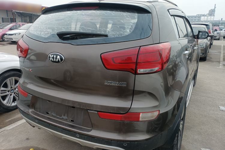 Used Kia Sportage R 2015 2.0L Automatic Two-Wheel Drive DLX Model Exterior 5