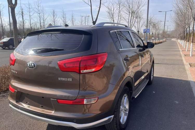 Used Kia Sportage R 2015 2.0L Automatic Two-Wheel Drive GL Exterior 5