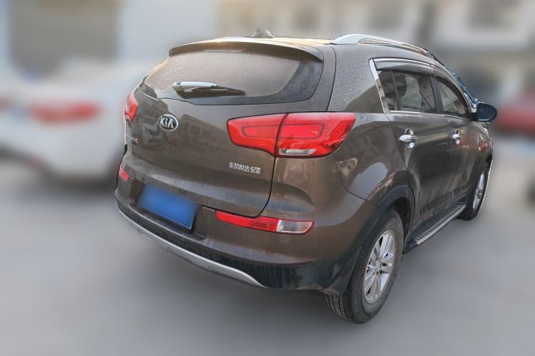 Used Kia Sportage R 2015 2.0L Manual Two-Wheel Drive GL Model Exterior 5