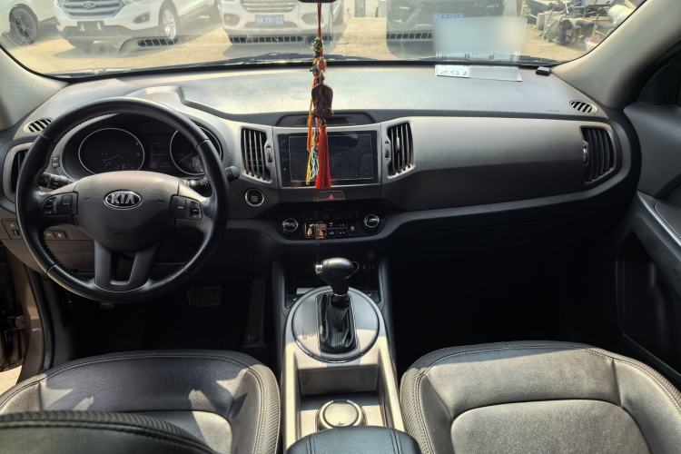 Used Kia Sportage R 2015 2.0L Automatic Two-Wheel Drive DLX Model Exterior 6