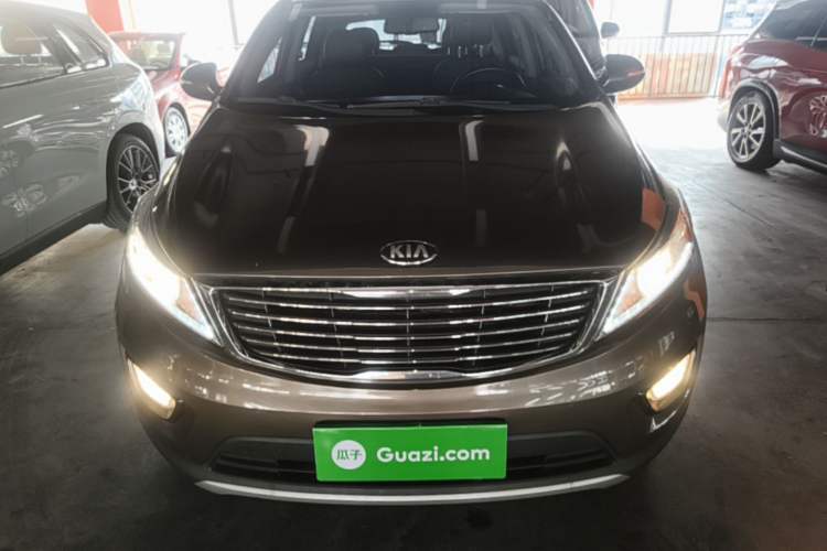 Used Kia Sportage R 2015 2.0L Automatic Two-Wheel Drive DLX Model Front