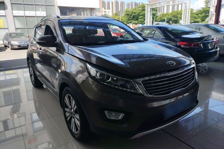 Used Kia Sportage R 2015 2.0L Automatic Two-Wheel Drive GLS Front Right 45 Deg