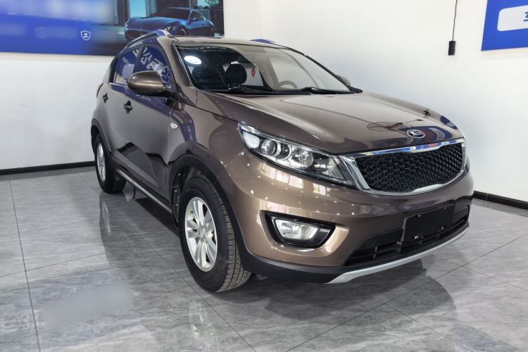Used Kia Sportage R 2015 2.0L Automatic Two-Wheel Drive GL Front Right 45 Deg