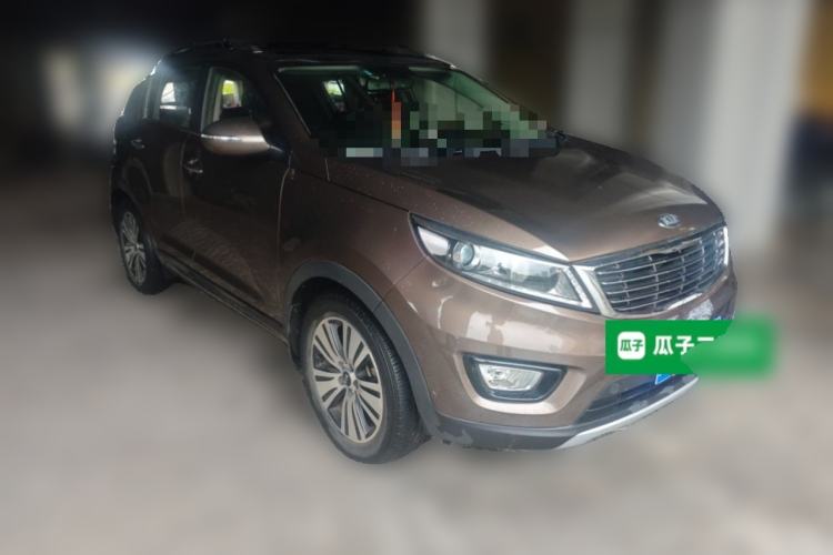 Used Kia Sportage R 2015 2.0L Automatic Two-Wheel Drive DLX Model Front Right 45 Deg