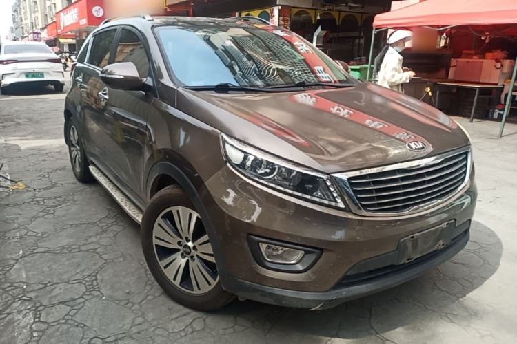 Used Kia Sportage R 2015 2.0L Automatic Two-Wheel Drive DLX Model Front Right 45 Deg