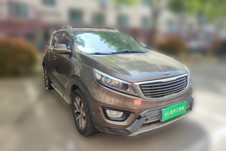 Used Kia Sportage R 2015 2.0L Manual Two-Wheel Drive GLS Trim Front Right 45 Deg