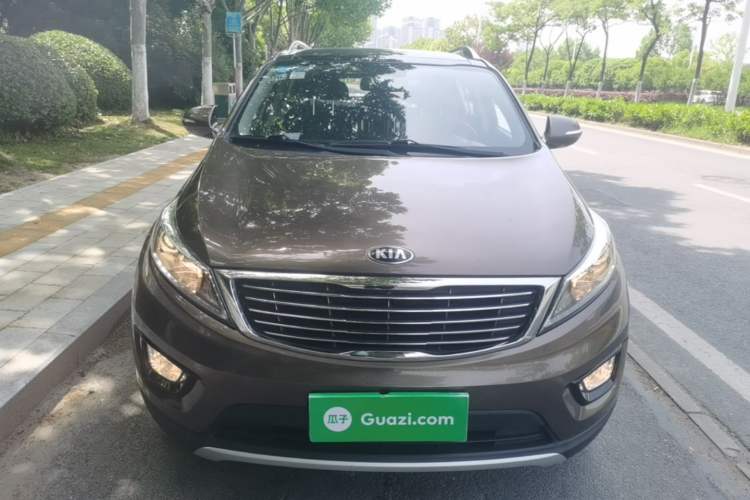 Used Kia Sportage R 2015 2.0L Automatic Two-Wheel Drive DLX Model Front