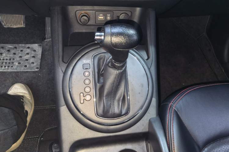 Used Kia Sportage R 2015 2.0L Automatic Two-Wheel Drive GL Gear Lever