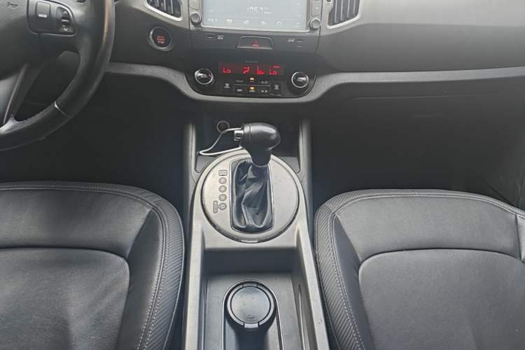 Used Kia Sportage R 2015 2.0L Automatic Two-Wheel Drive GLS Gear Lever