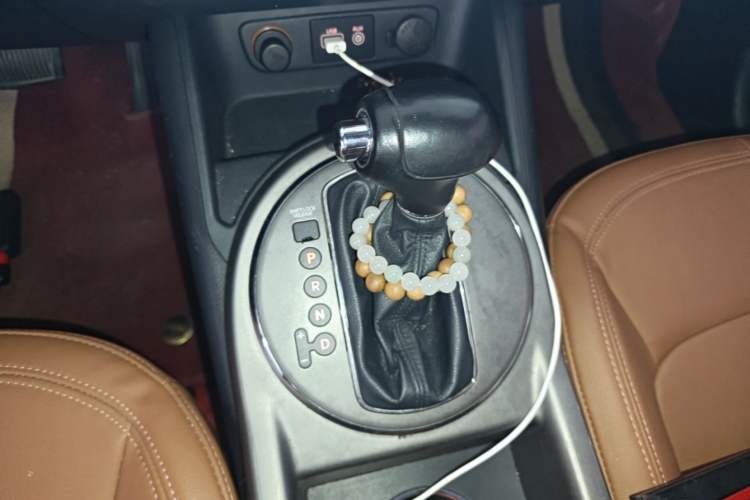 Used Kia Sportage R 2015 2.0L Automatic Two-Wheel Drive GLS Gear Lever