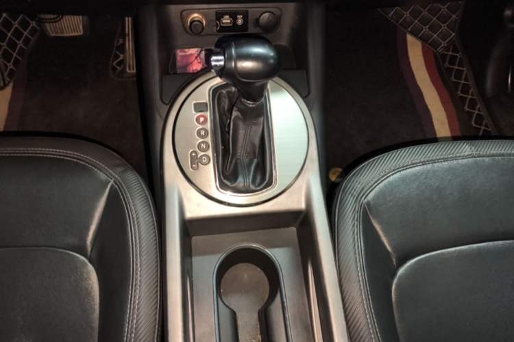 Used Kia Sportage R 2015 2.0L Automatic Two-Wheel Drive GLS Gear Lever