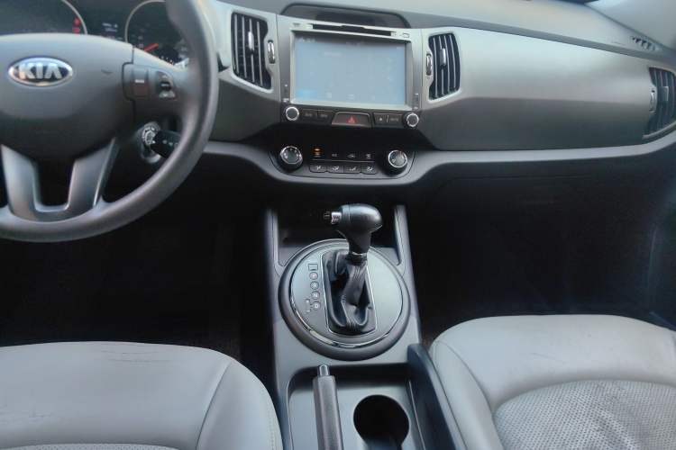 Used Kia Sportage R 2015 2.0L Automatic Two-Wheel Drive GL Gear Lever