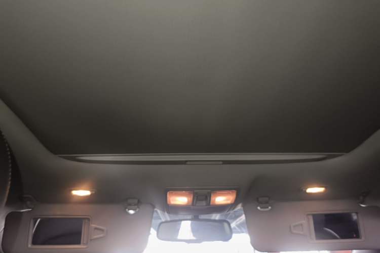 Used Kia Sportage R 2015 2.0L Automatic Two-Wheel Drive DLX Model Headliner