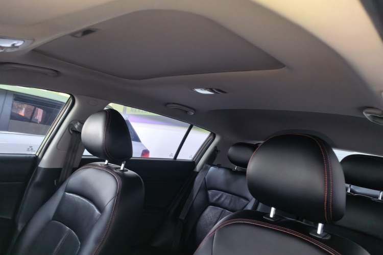 Used Kia Sportage R 2015 2.0L Automatic Two-Wheel Drive GL Headliner