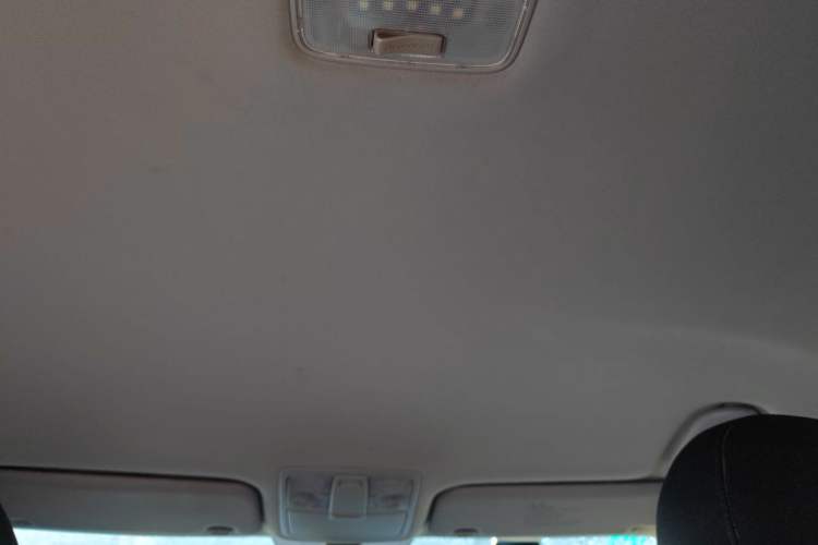 Used Kia Sportage R 2015 2.0L Manual Two-Wheel Drive GL Model Headliner
