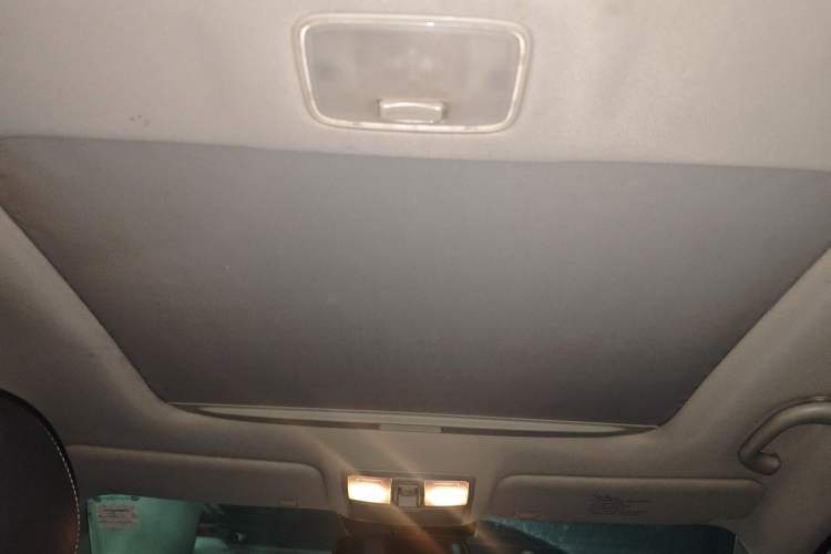 Used Kia Sportage R 2015 2.0L Automatic Two-Wheel Drive DLX Model Headliner