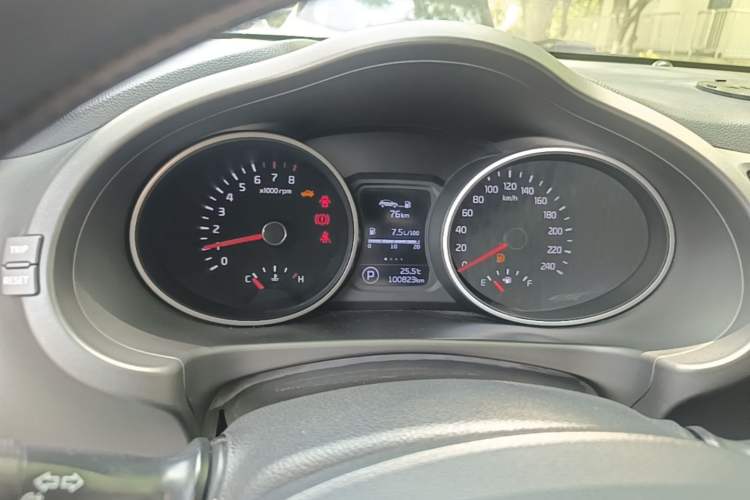 Used Kia Sportage R 2015 2.0L Automatic Two-Wheel Drive GL Instrument Cluster