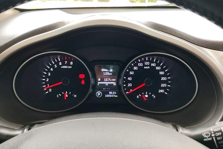 Used Kia Sportage R 2015 2.0L Automatic Two-Wheel Drive DLX Model Instrument Cluster
