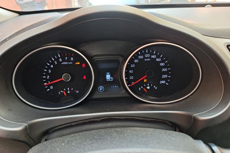 Used Kia Sportage R 2015 2.0L Automatic Two-Wheel Drive DLX Model Instrument Cluster