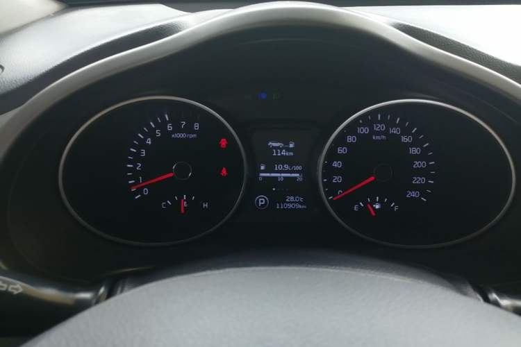 Used Kia Sportage R 2015 2.0L Automatic 2WD Premium Edition Instrument Cluster