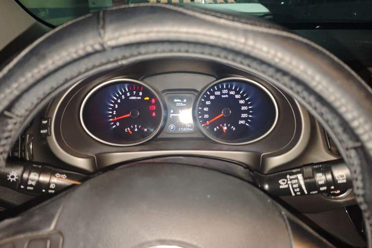 Used Kia Sportage R 2015 2.0L Automatic Two-Wheel Drive DLX Model Instrument Cluster