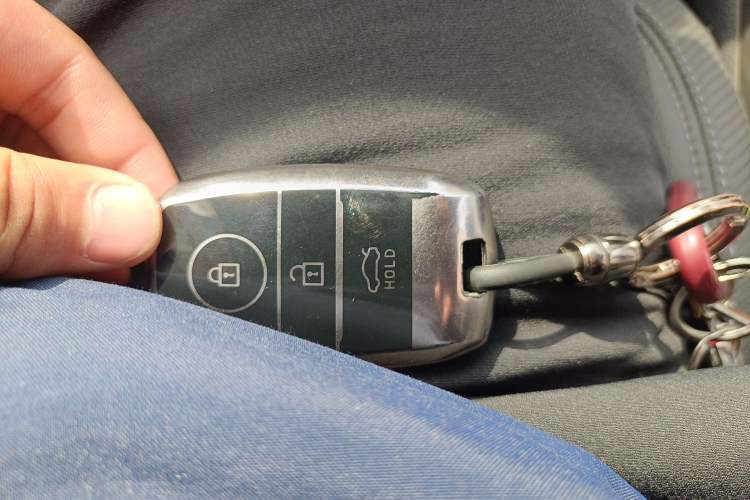 Used Kia Sportage R 2015 2.0L Automatic Two-Wheel Drive DLX Model Interior 1