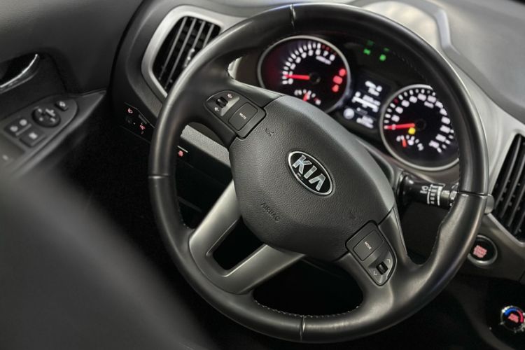 Used Kia Sportage R 2015 2.0L Automatic 4x4 GLS Edition Interior 1