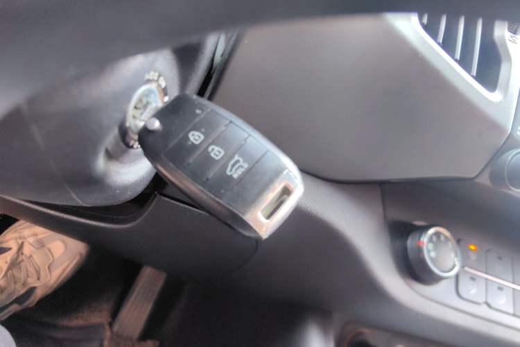 Used Kia Sportage R 2015 2.0L Automatic Two-Wheel Drive GL Interior 1