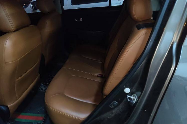 Used Kia Sportage R 2015 2.0L Automatic Two-Wheel Drive GL Interior 3