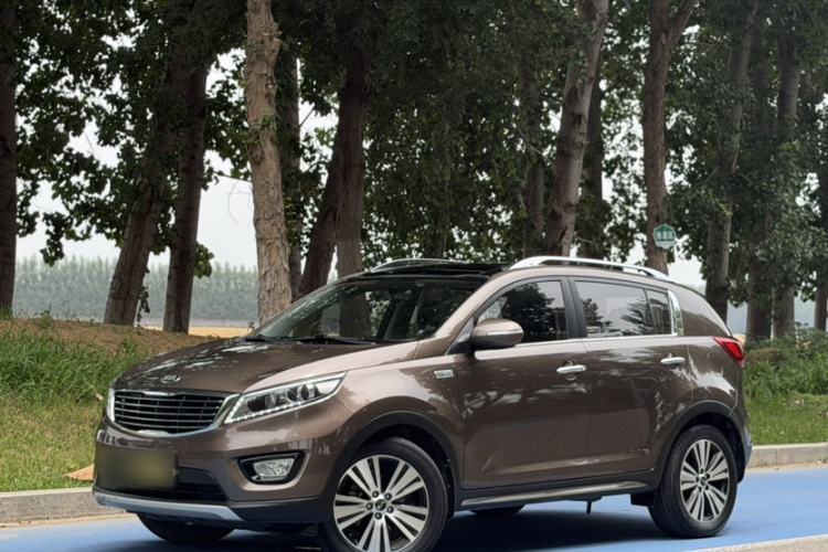 Used Kia Sportage R 2015 2.0L Automatic Two-Wheel Drive DLX Model Guazi used car, China used car export, Used car for sale, Used cars, Cheapest cars for sale
