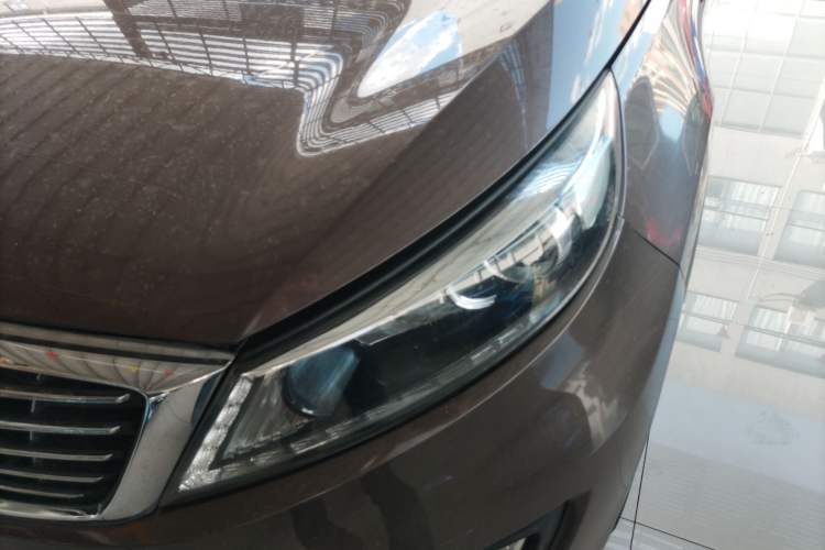 Used Kia Sportage R 2015 2.0L Automatic Two-Wheel Drive GLS Left Front Headlight