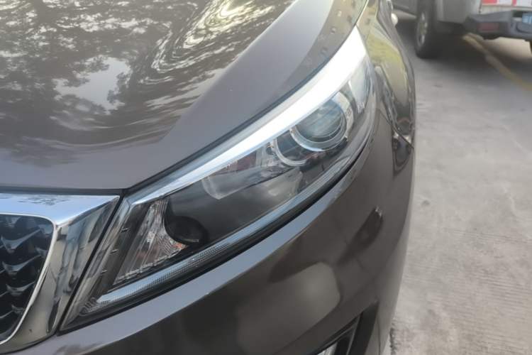 Used Kia Sportage R 2015 2.0L Manual Two-Wheel Drive GL Model Left Front Headlight