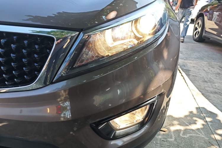 Used Kia Sportage R 2015 2.0L Automatic Two-Wheel Drive GL Left Front Headlight