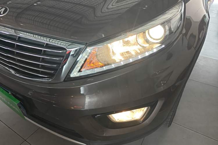 Used Kia Sportage R 2015 2.0L Automatic Two-Wheel Drive GLS Left Front Headlight
