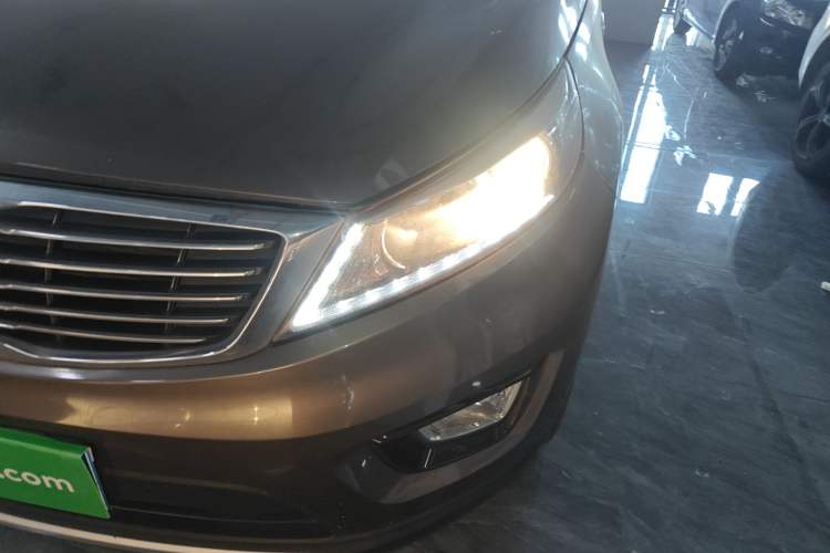 Used Kia Sportage R 2015 2.0L Automatic 4x4 GLS Edition Left Front Headlight