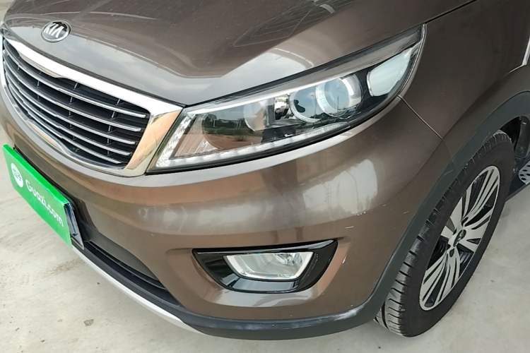 Used Kia Sportage R 2015 2.0L Automatic Two-Wheel Drive DLX Model Left Front Headlight