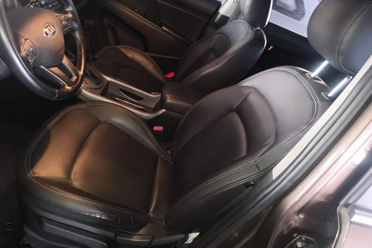 Used Kia Sportage R 2015 2.0L Automatic Two-Wheel Drive DLX Model Left Front Seat