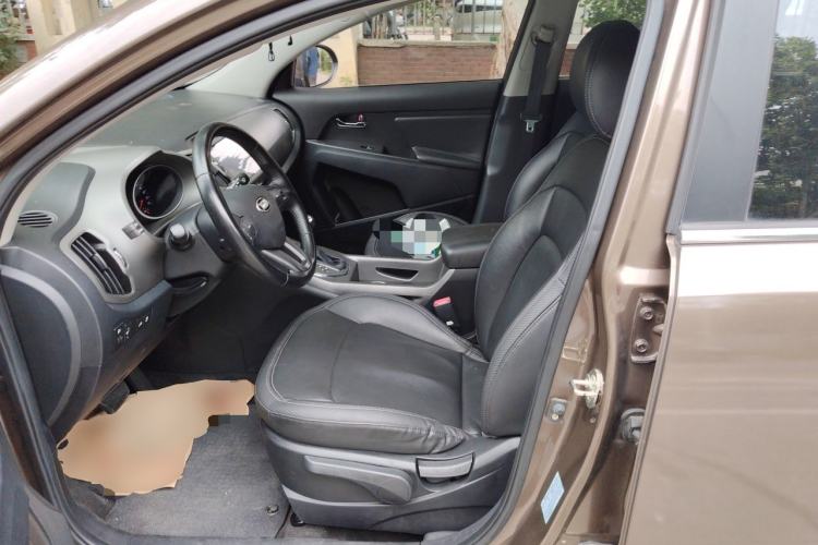 Used Kia Sportage R 2015 2.0L Automatic Two-Wheel Drive DLX Model Left Front Seat