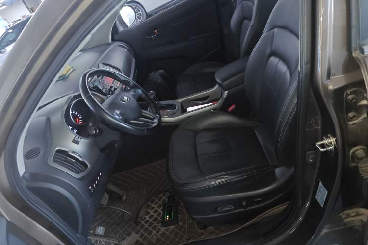 Used Kia Sportage R 2015 2.0L Automatic 4x4 GLS Edition Left Front Seat