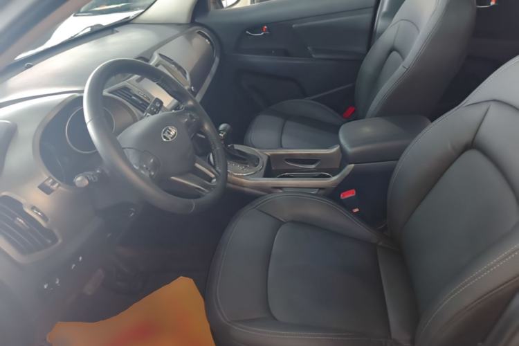 Used Kia Sportage R 2015 2.0L Automatic Two-Wheel Drive DLX Model Left Front Seat