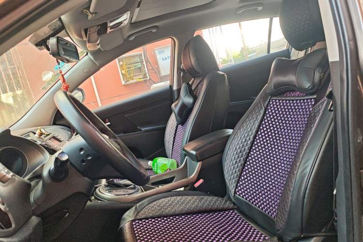 Used Kia Sportage R 2015 2.0L Automatic Two-Wheel Drive DLX Model Left Front Seat