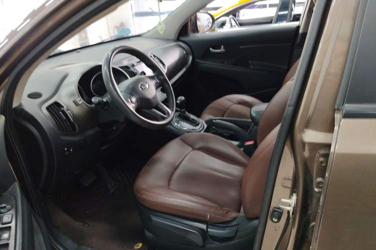 Used Kia Sportage R 2015 2.0L Automatic Two-Wheel Drive GL Left Front Seat