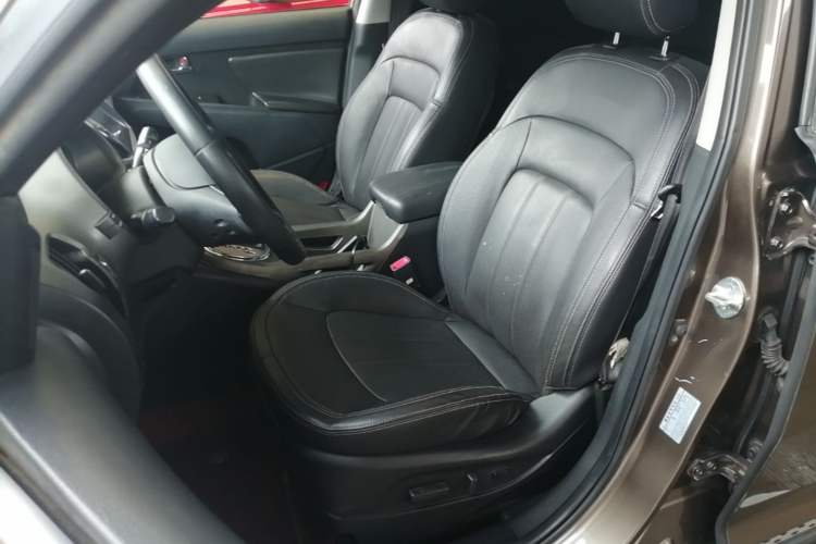 Used Kia Sportage R 2015 2.0L Automatic 2WD Premium Edition Left Front Seat