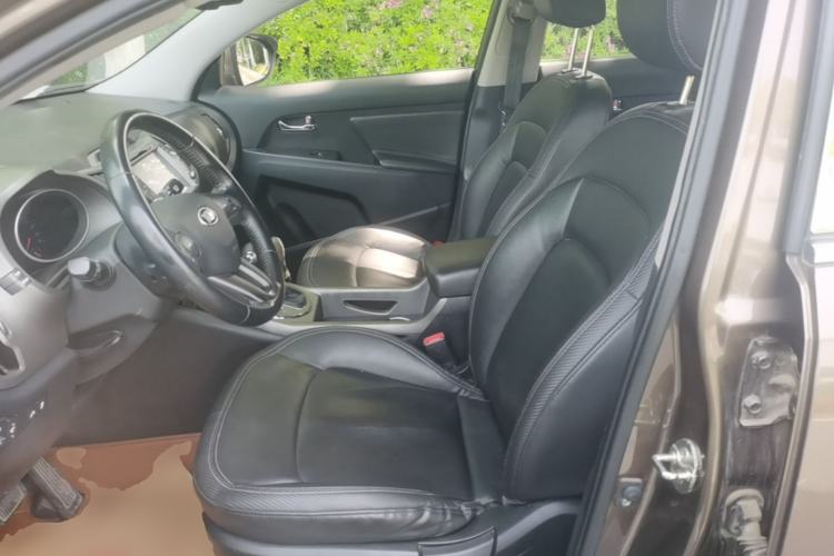 Used Kia Sportage R 2015 2.0L Automatic Two-Wheel Drive DLX Model Left Front Seat