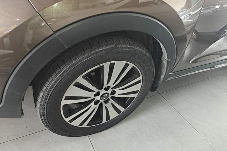 Used Kia Sportage R 2015 2.0L Automatic Two-Wheel Drive GLS Left Front Wheel Hub