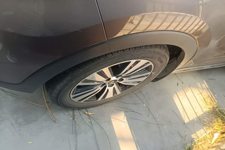 Used Kia Sportage R 2015 2.0L Automatic Two-Wheel Drive GLS Left Front Wheel Hub